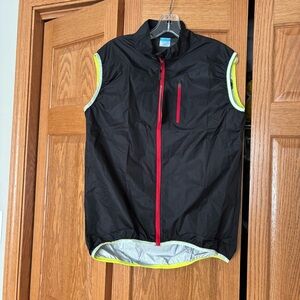 Black and Red Arsuxeo Women's Cycling Zip-Up Vest M